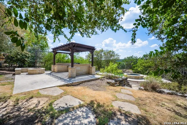 13035 Walking Horse San Antonio, TX 78023