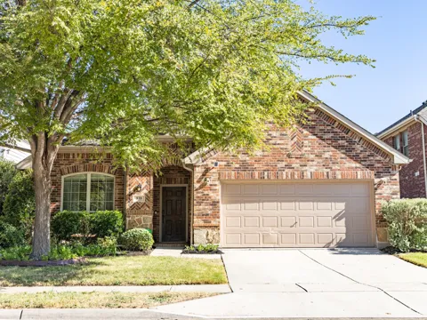 839 Lake Forest Trail