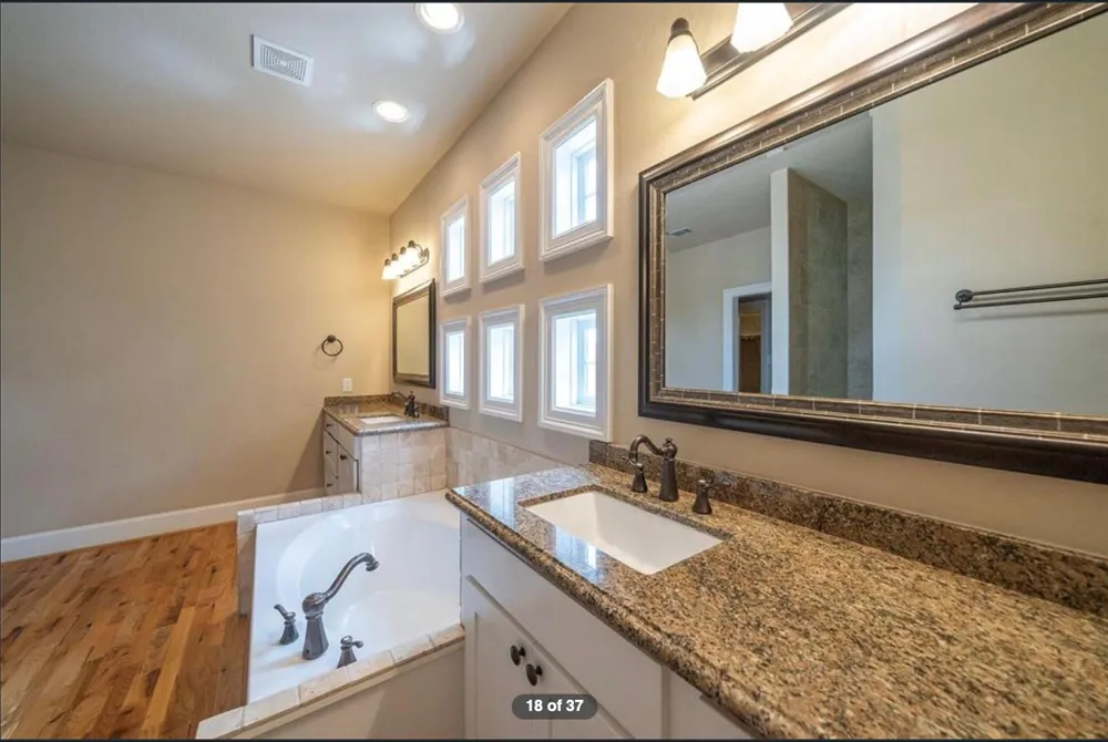 5523 Kansas Street Houston, TX 77007