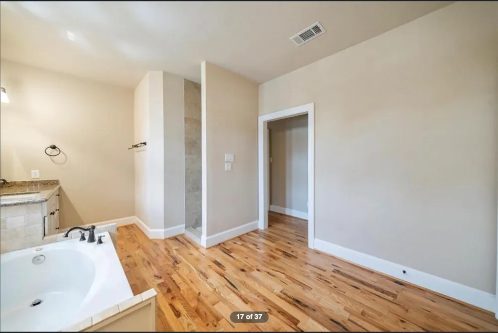 5523 Kansas Street Houston, TX 77007