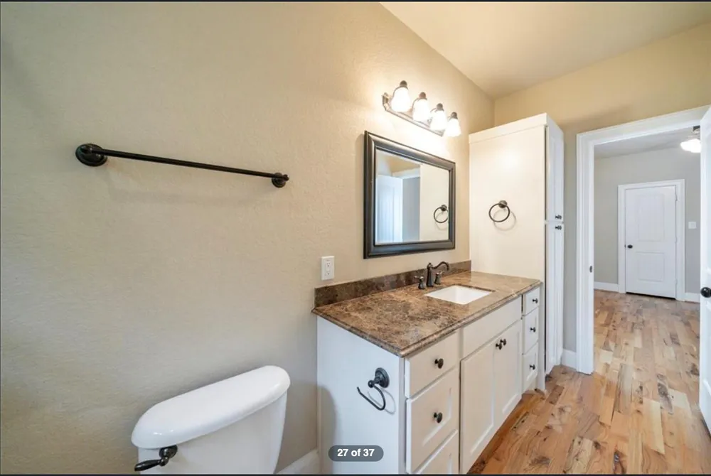 5523 Kansas Street Houston, TX 77007