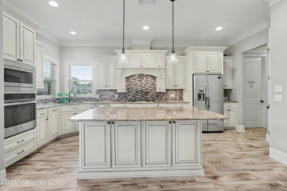 3408 Oakleigh Circle Ocean Springs, MS 39564
