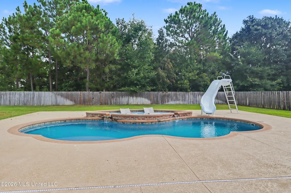 3408 Oakleigh Circle Ocean Springs, MS 39564