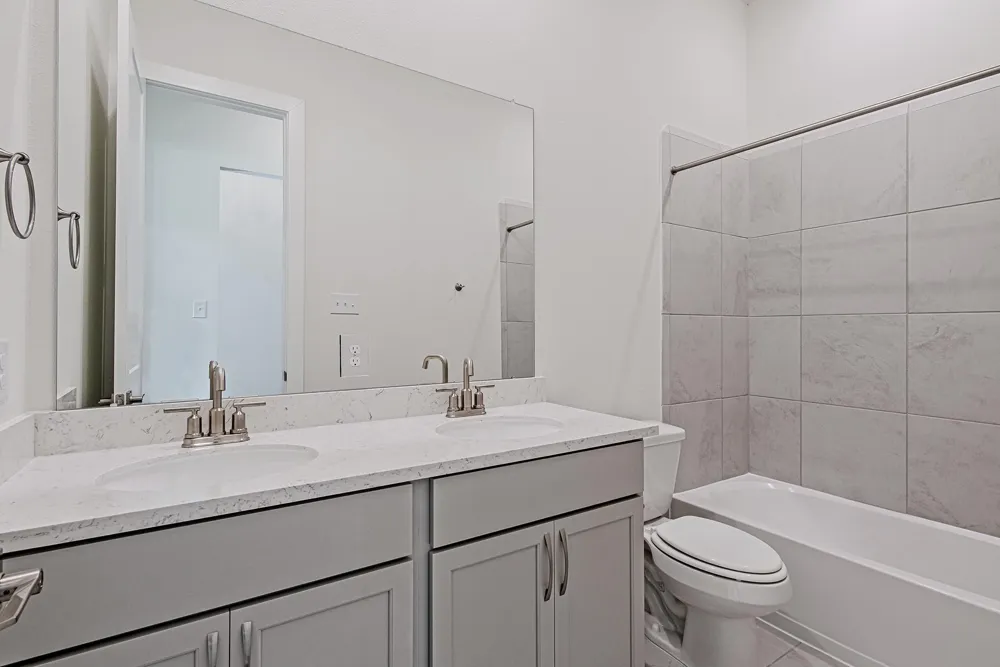 161 Peninsula Point Drive Montgomery, TX 77356