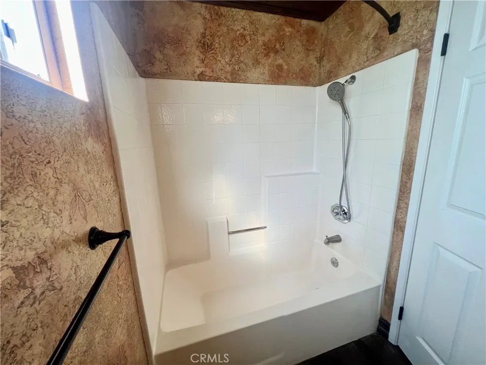 70 Meadowood Aliso Viejo, CA 92656