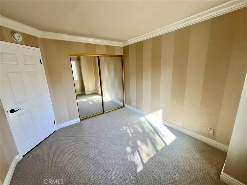 70 Meadowood Aliso Viejo, CA 92656