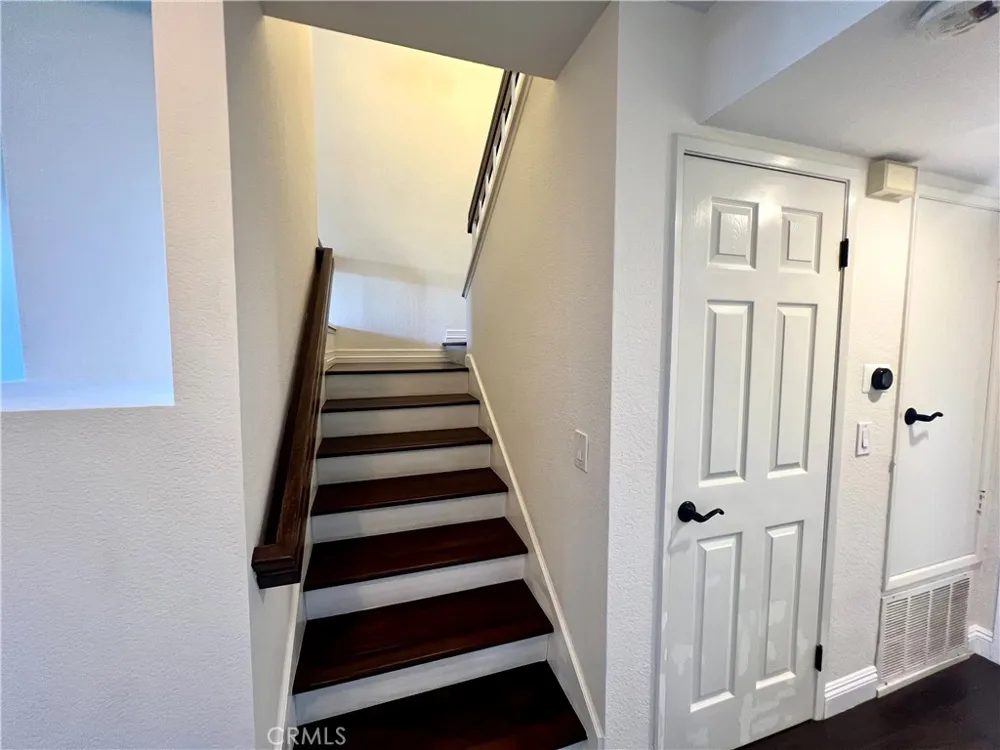70 Meadowood Aliso Viejo, CA 92656