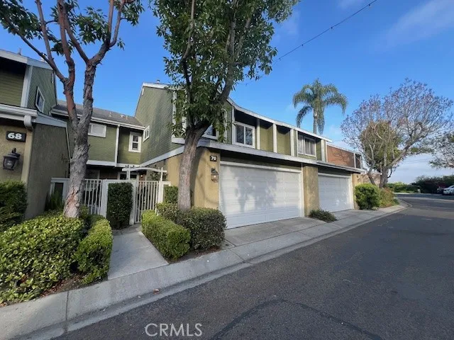 70 Meadowood Aliso Viejo, CA 92656