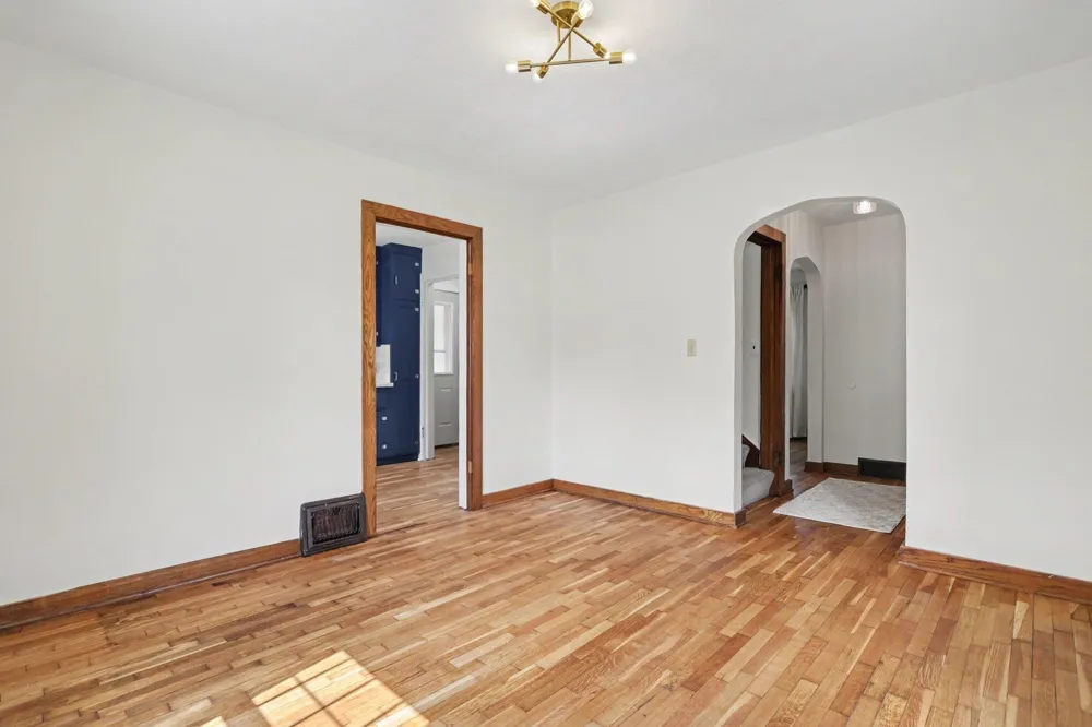33 Pleasant Avenue Battle Creek, MI 49015