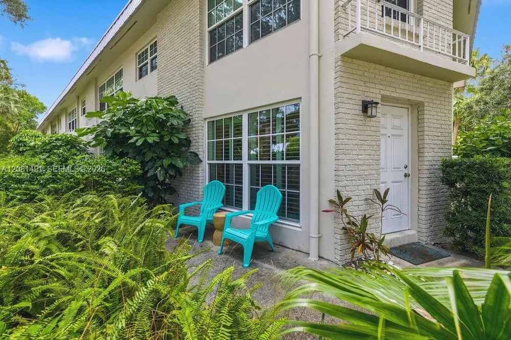 900 Jasmine Ln #105A Vero Beach, FL 32963