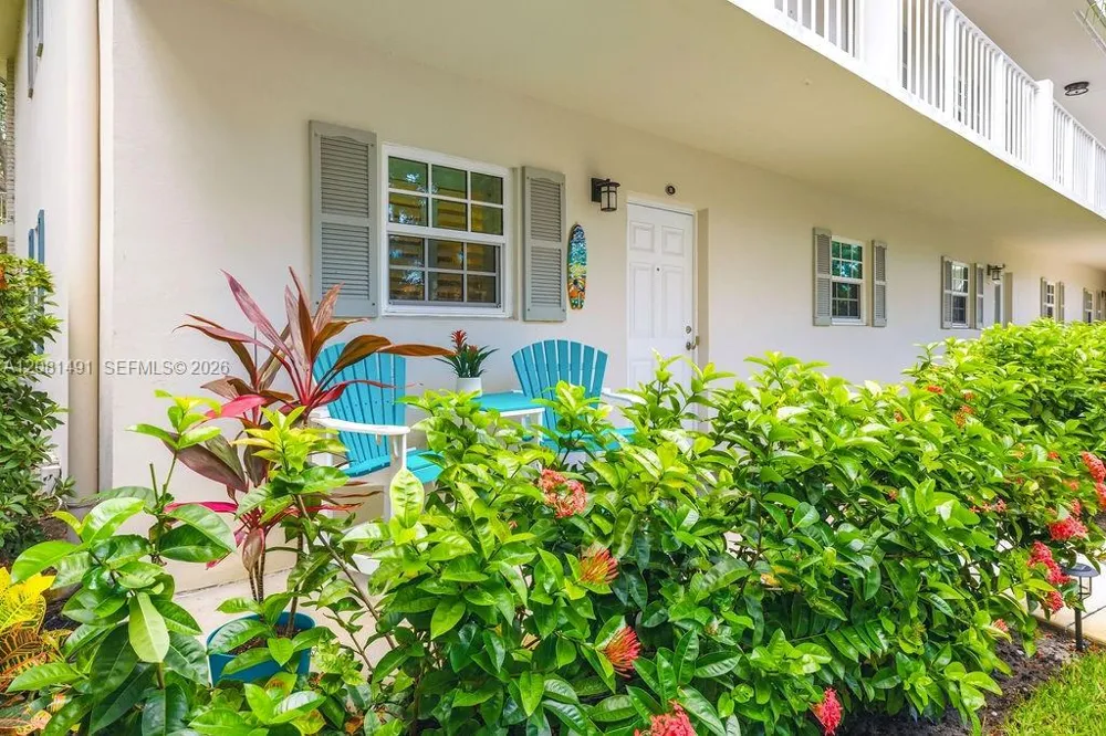 900 Jasmine Ln #105A Vero Beach, FL 32963