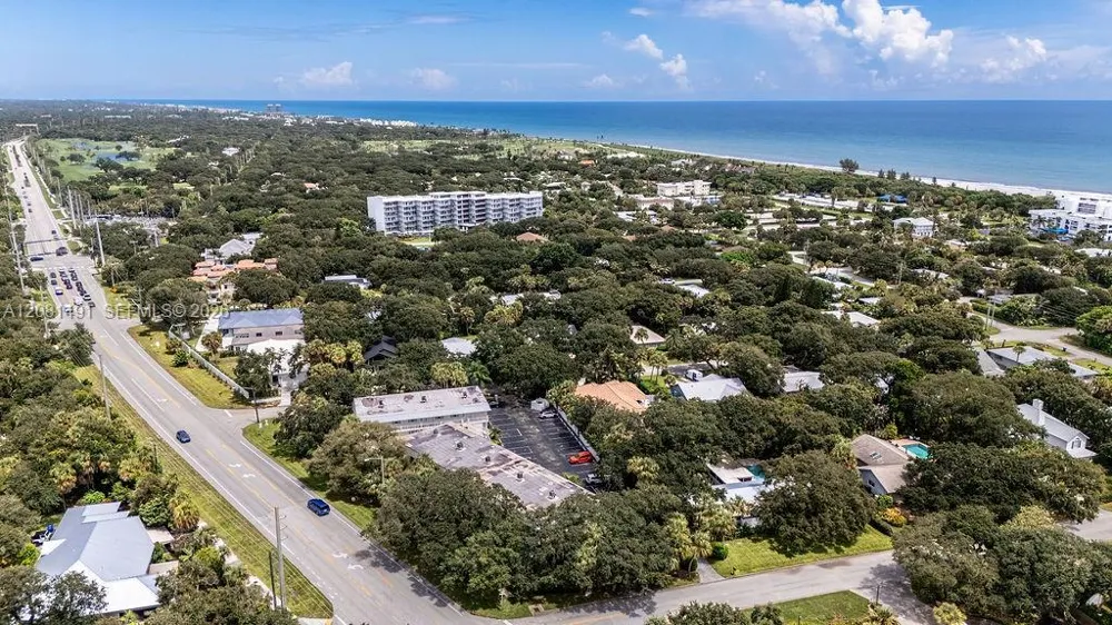 900 Jasmine Ln #105A Vero Beach, FL 32963