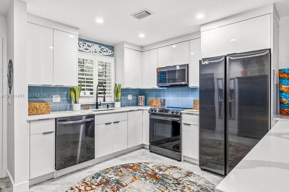 900 Jasmine Ln #105A Vero Beach, FL 32963