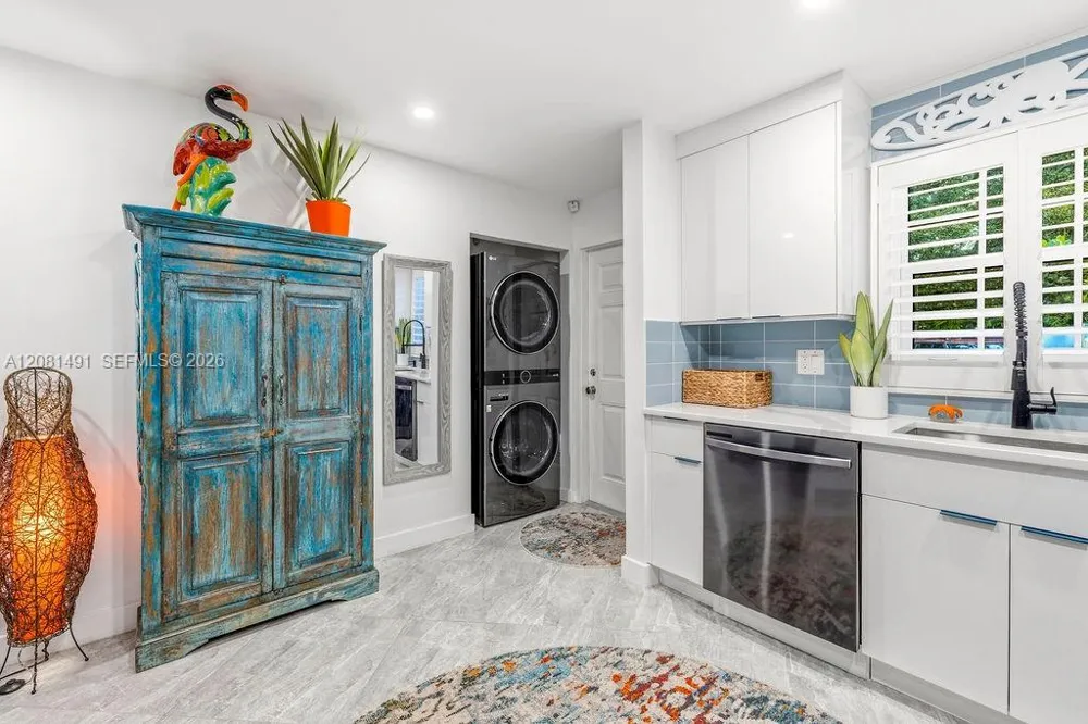 900 Jasmine Ln #105A Vero Beach, FL 32963