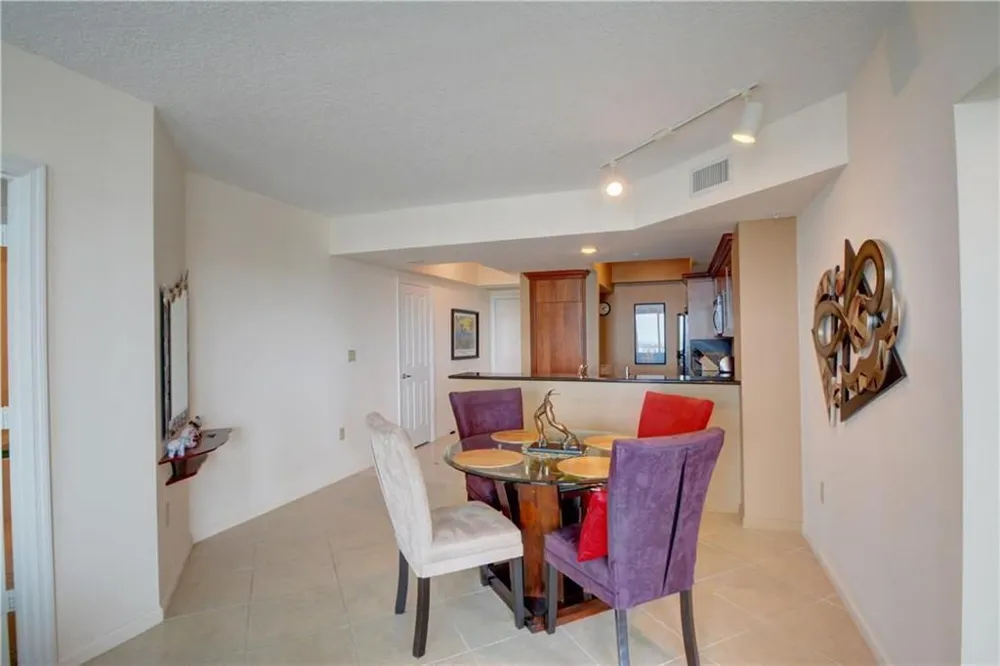 401 SW 4TH AVENUE #808 Fort Lauderdale, FL 33315
