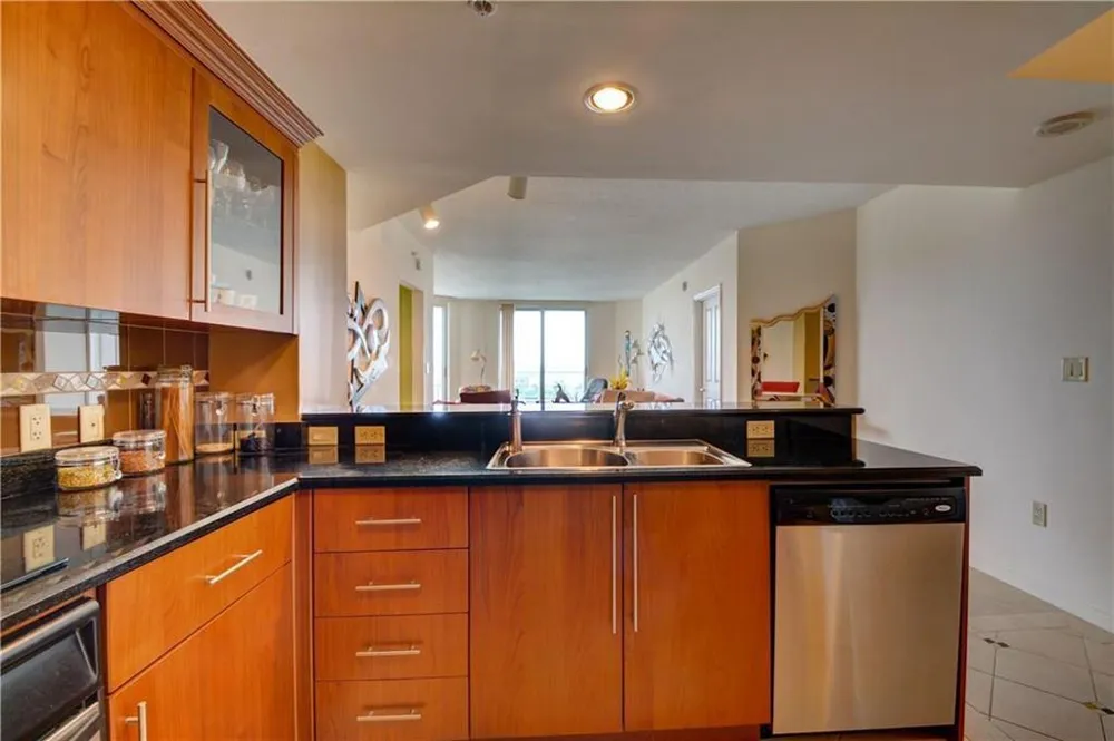 401 SW 4TH AVENUE #808 Fort Lauderdale, FL 33315