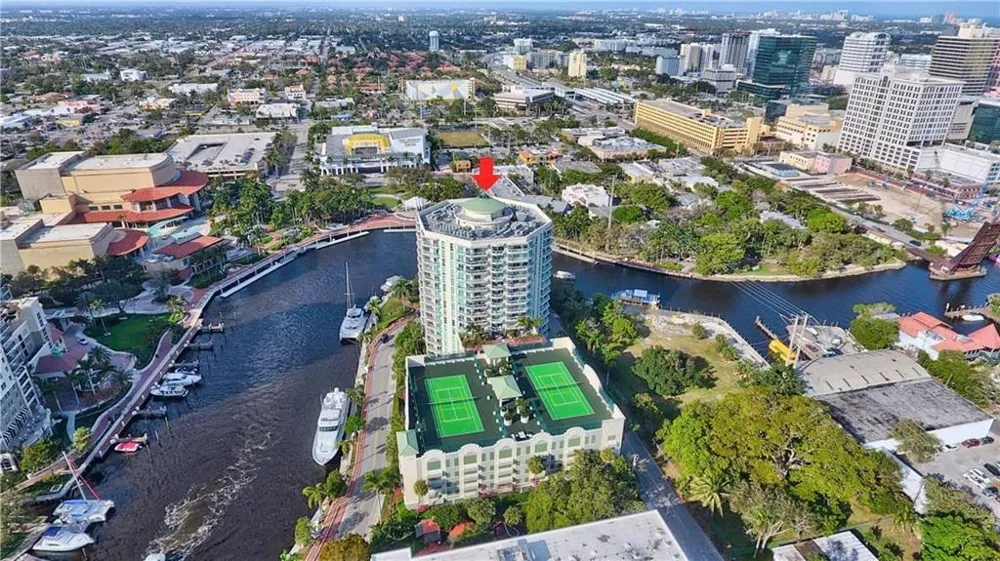 401 SW 4TH AVENUE #808 Fort Lauderdale, FL 33315