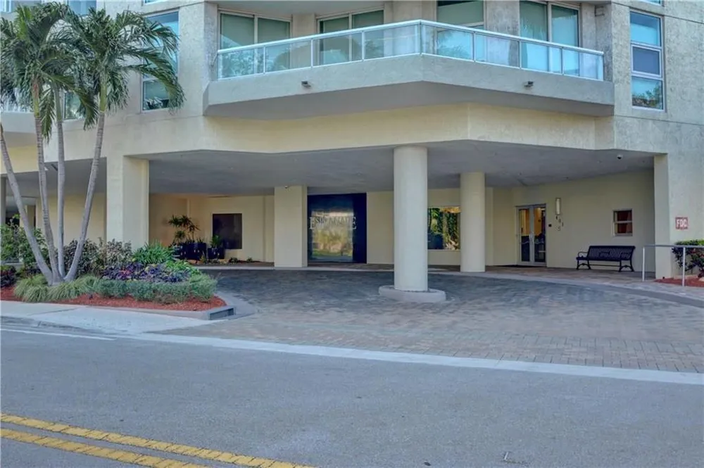 401 SW 4TH AVENUE #808 Fort Lauderdale, FL 33315