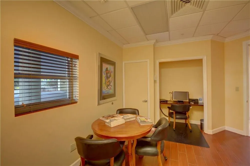 401 SW 4TH AVENUE #808 Fort Lauderdale, FL 33315