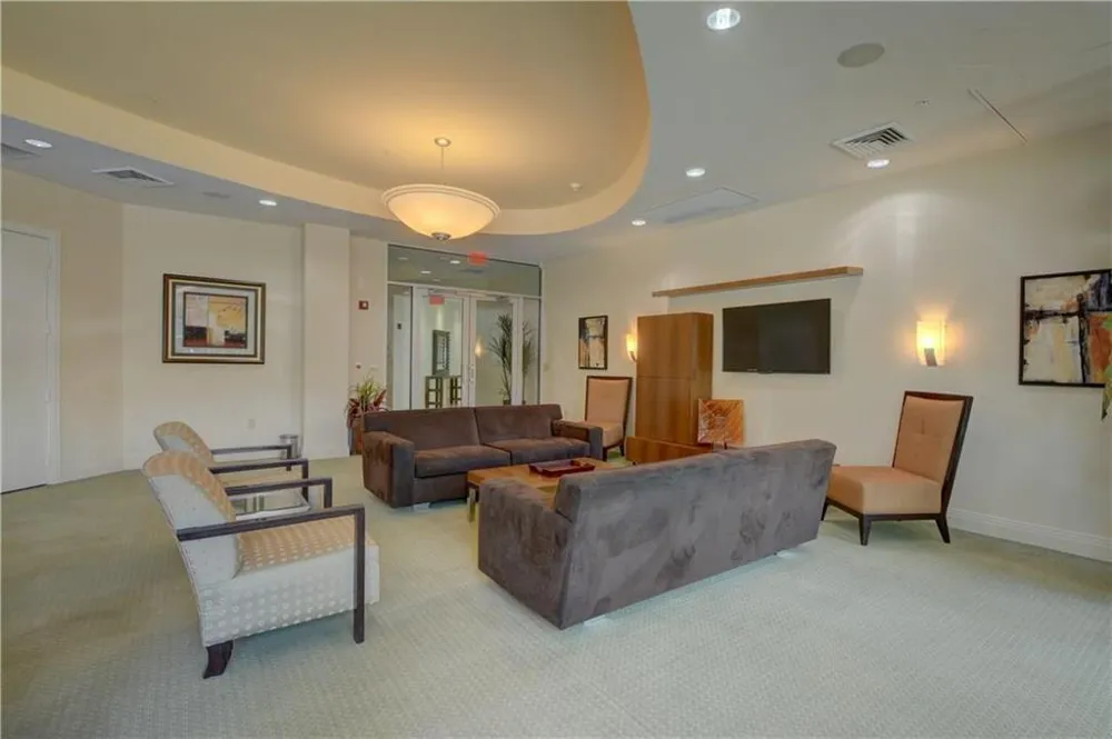 401 SW 4TH AVENUE #808 Fort Lauderdale, FL 33315