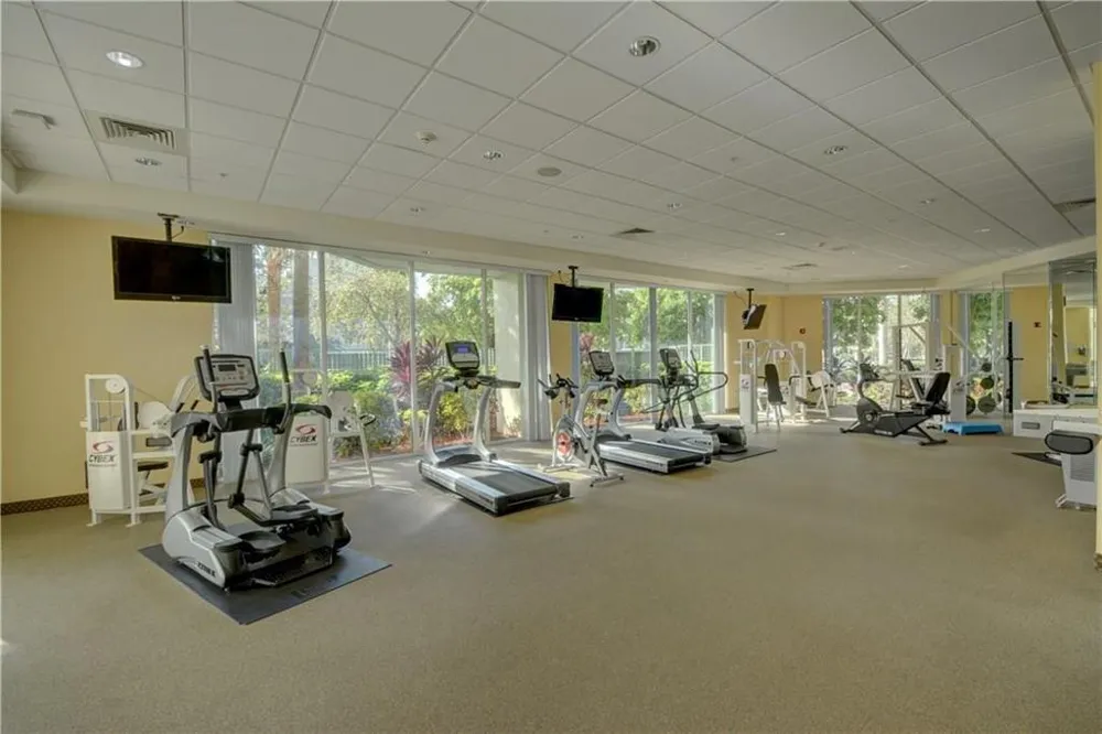 401 SW 4TH AVENUE #808 Fort Lauderdale, FL 33315