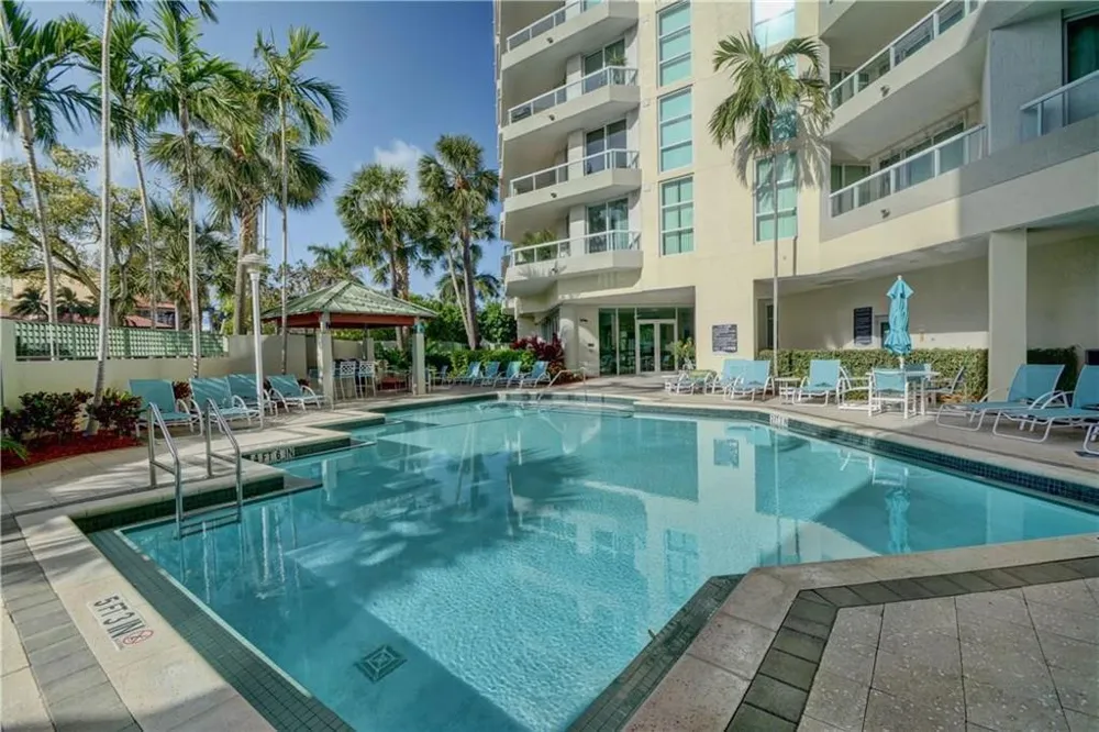 401 SW 4TH AVENUE #808 Fort Lauderdale, FL 33315
