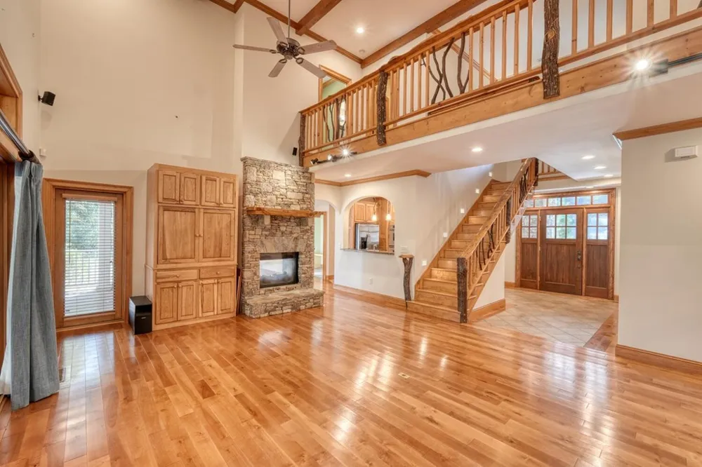 1949 Big Pine Drive Hiawassee, GA 30546