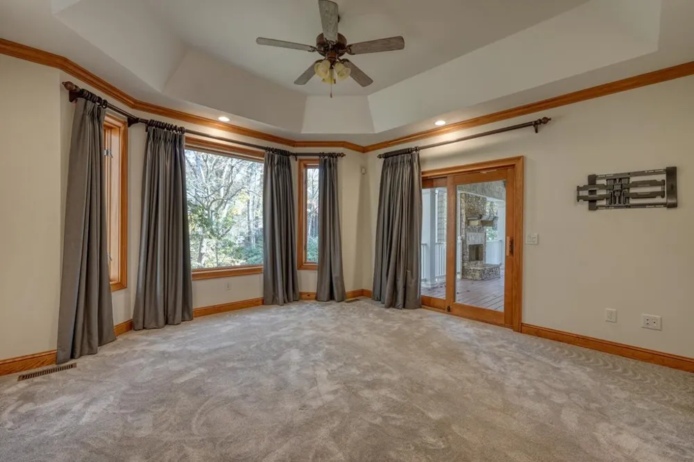 1949 Big Pine Drive Hiawassee, GA 30546
