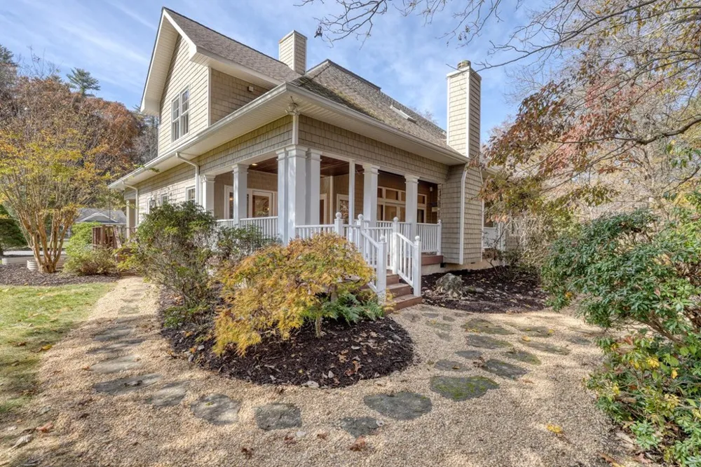 1949 Big Pine Drive Hiawassee, GA 30546