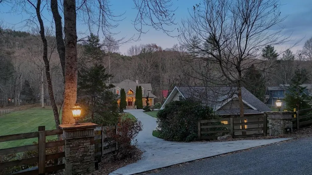 1949 Big Pine Drive Hiawassee, GA 30546