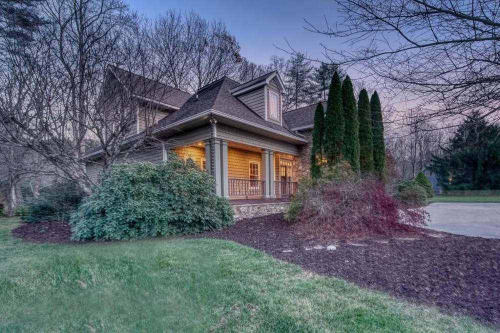 1949 Big Pine Drive Hiawassee, GA 30546