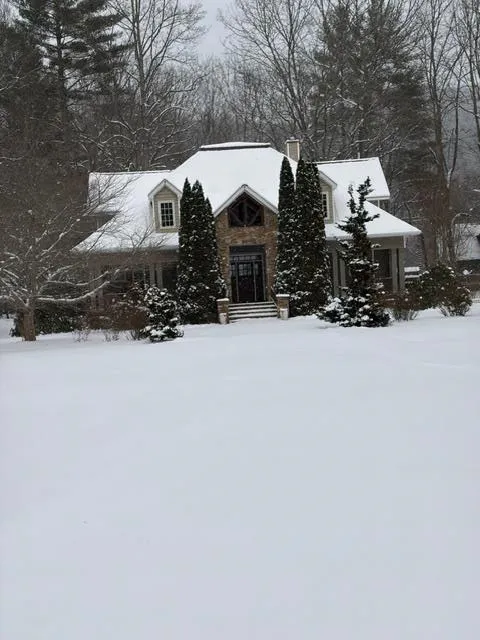 1949 Big Pine Drive Hiawassee, GA 30546