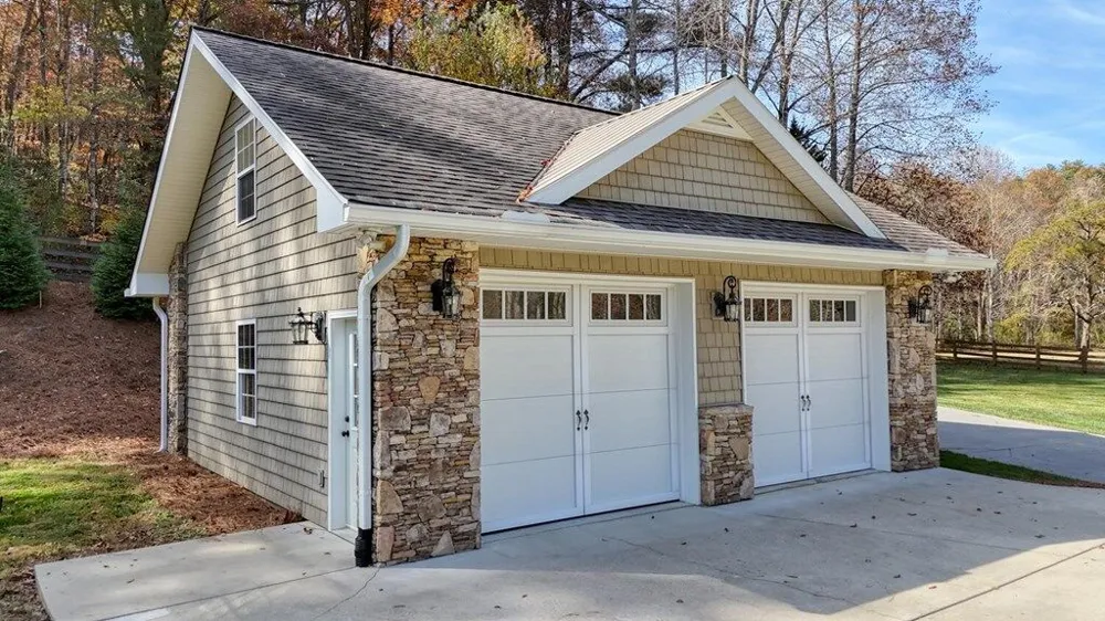 1949 Big Pine Drive Hiawassee, GA 30546