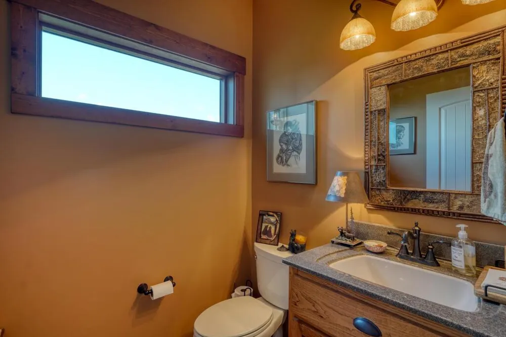 2187 Carlin Road Hiawassee, GA 30546