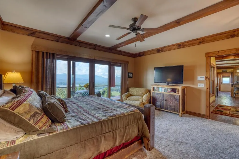 2187 Carlin Road Hiawassee, GA 30546