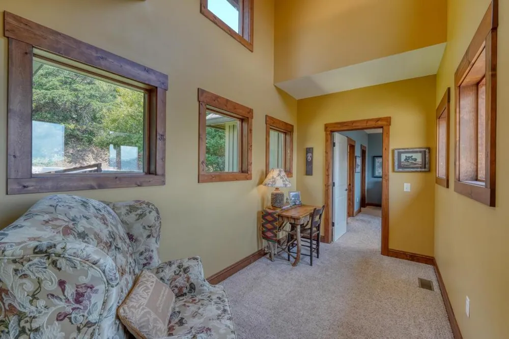2187 Carlin Road Hiawassee, GA 30546