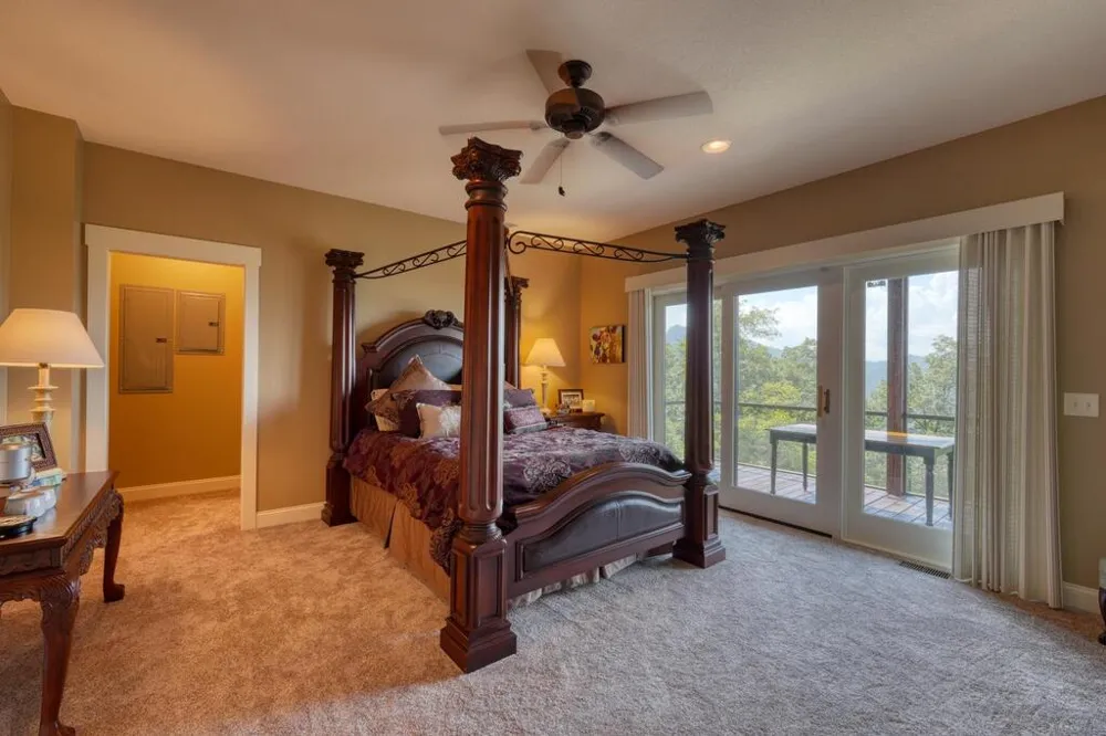 2187 Carlin Road Hiawassee, GA 30546
