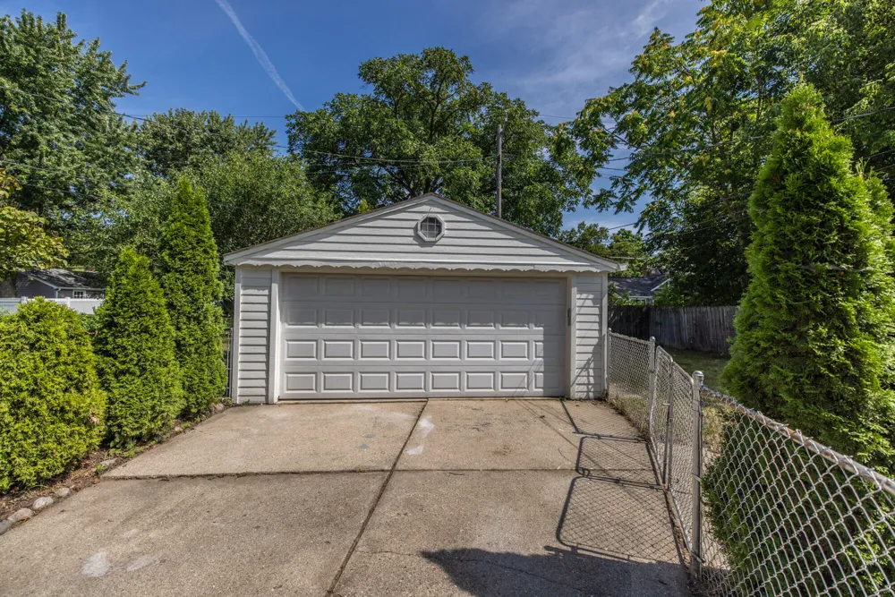 1520 Alexander Avenue Royal Oak City, MI 48067