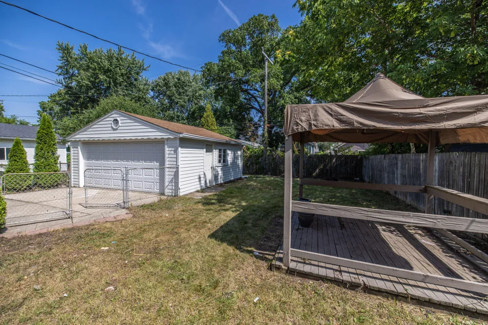 1520 Alexander Avenue Royal Oak City, MI 48067