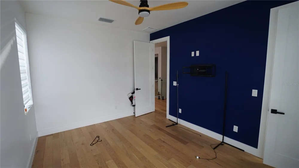 3213 W ABDELLA STREET Tampa, FL 33607