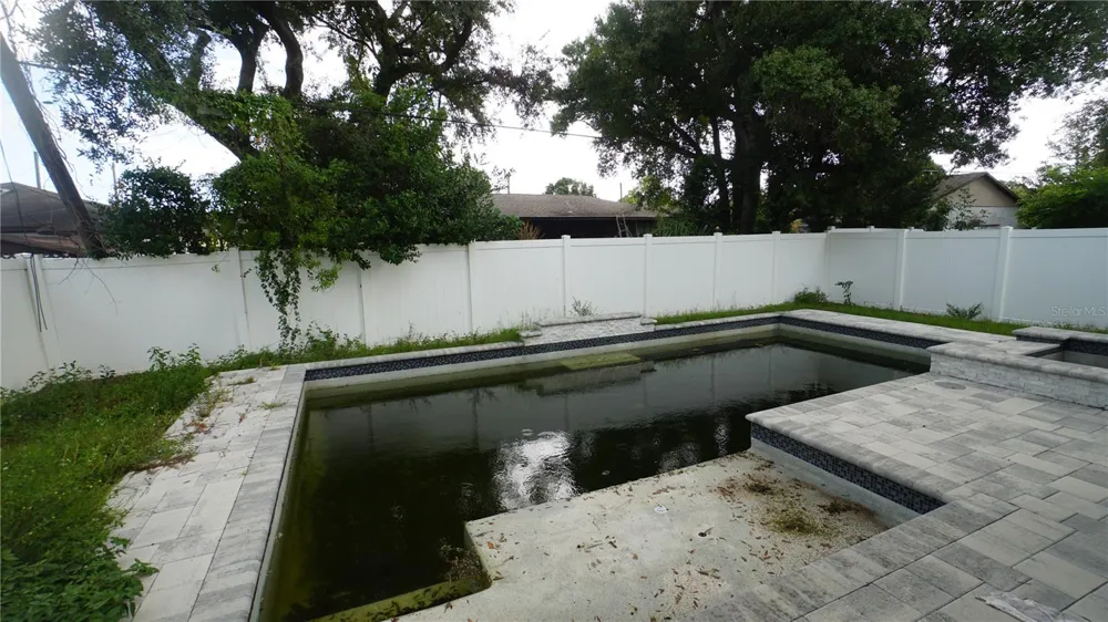 3213 W ABDELLA STREET Tampa, FL 33607