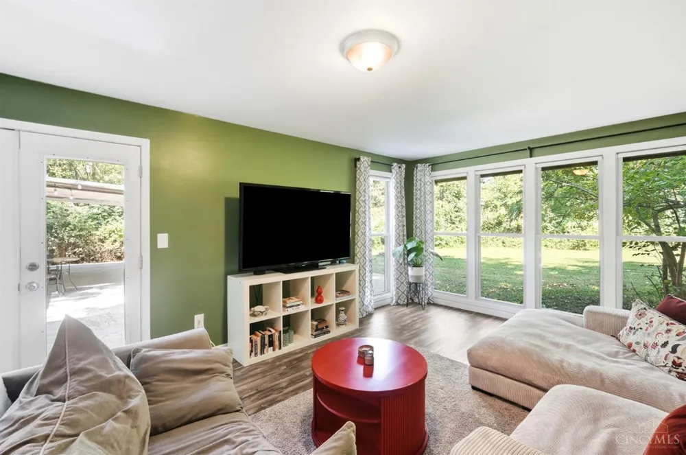 9084 Arrowhead Court Springfield, OH 45231