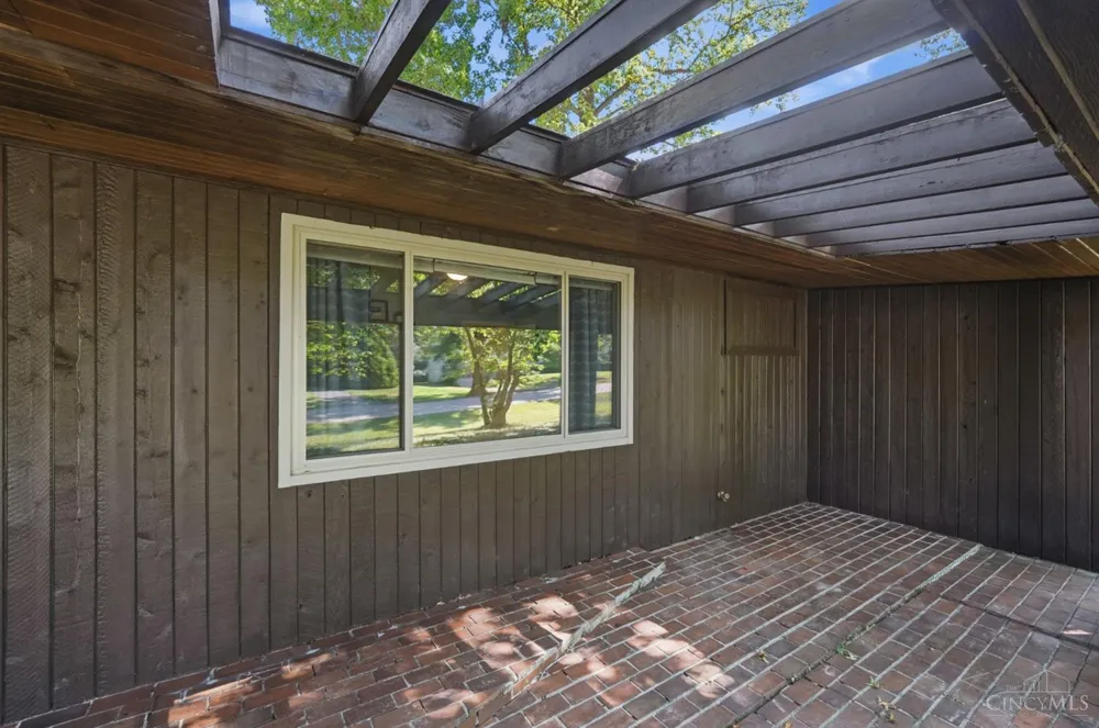 9084 Arrowhead Court Springfield, OH 45231