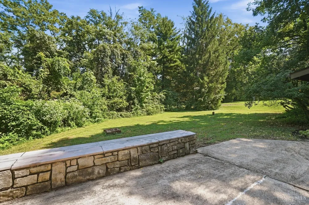 9084 Arrowhead Court Springfield, OH 45231