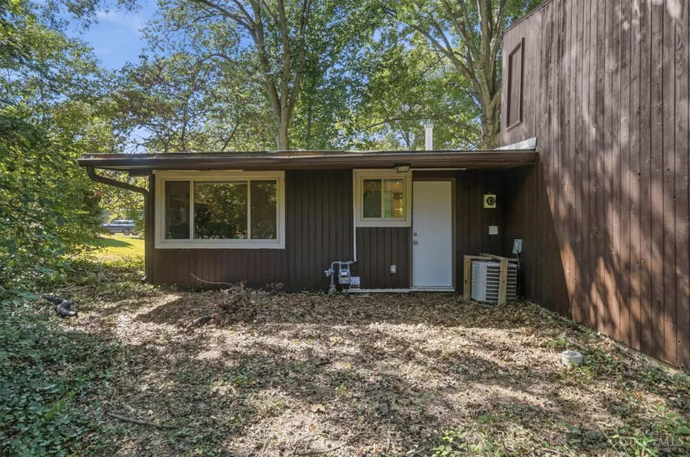 9084 Arrowhead Court Springfield, OH 45231