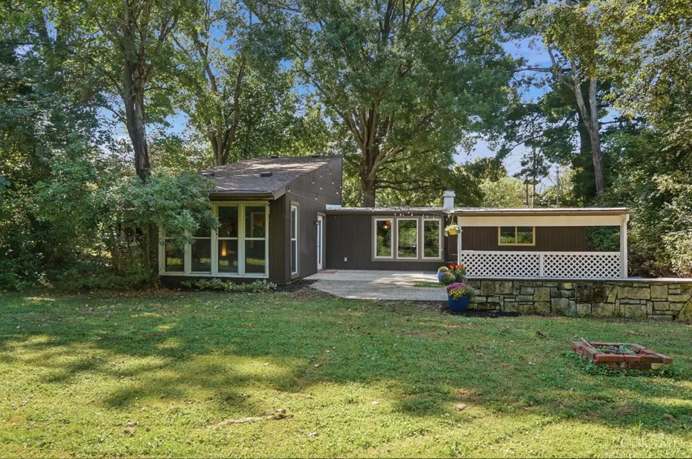 9084 Arrowhead Court Springfield, OH 45231