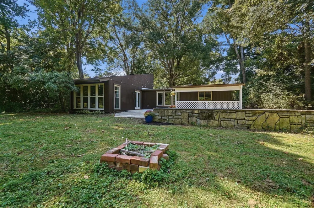 9084 Arrowhead Court Springfield, OH 45231