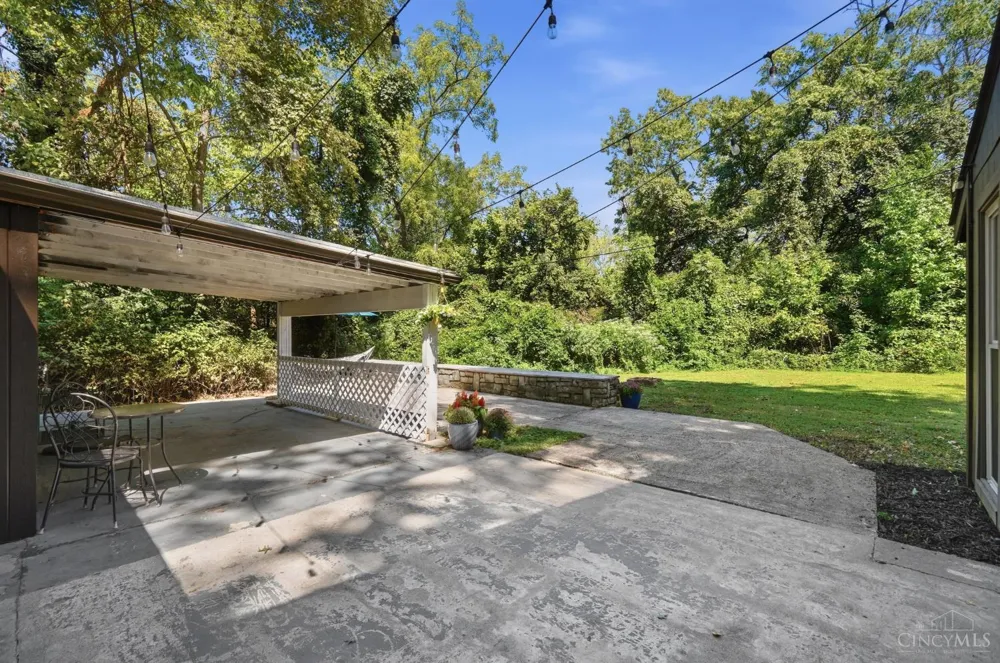 9084 Arrowhead Court Springfield, OH 45231