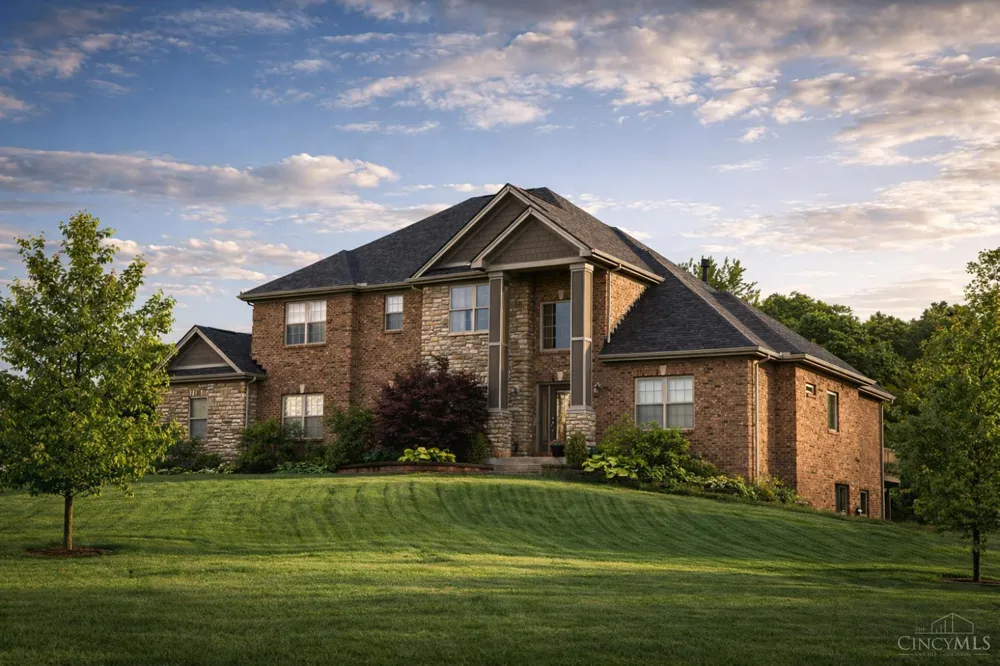 8005 Bending Willow Court Clearcreek, OH 45068