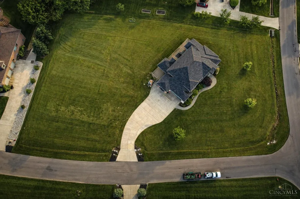 8005 Bending Willow Court Clearcreek, OH 45068